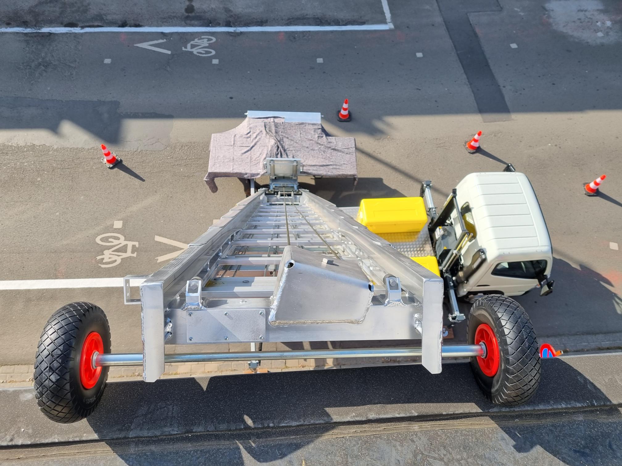verhuur / huren verhuislift / verhuisliften voor verhuis particulieren verhuizen verhuis ladderlift meubellift