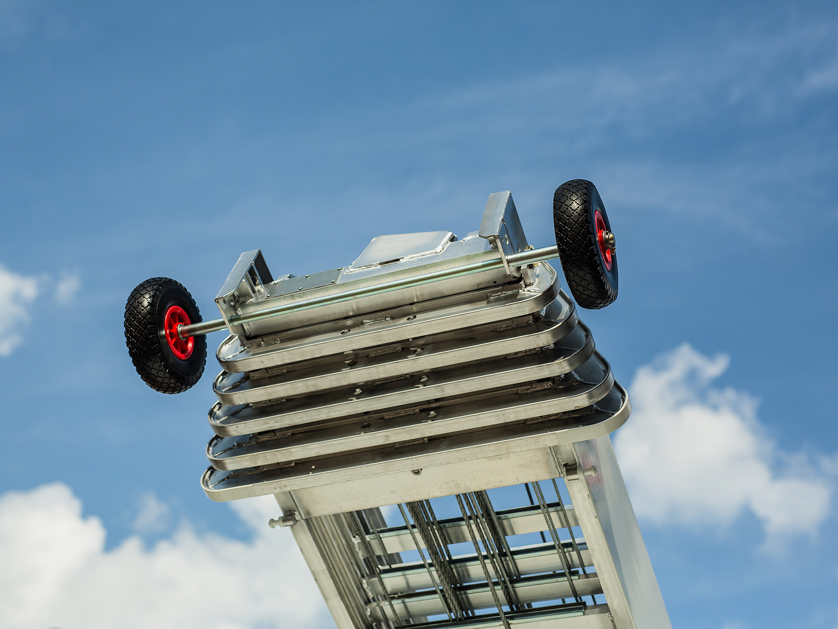 Xtra-Lift, Liftservice voor uw onderneming of verhuis verhuislift verhuisliften meubellift ladderlift verhuizen verhuis liften 